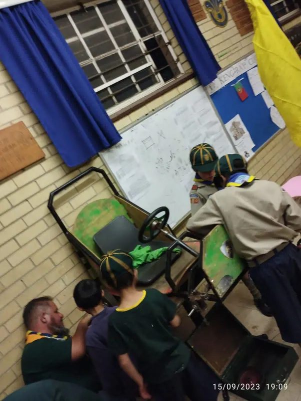 Cubs rebuild the DIY go-karts, photo 1