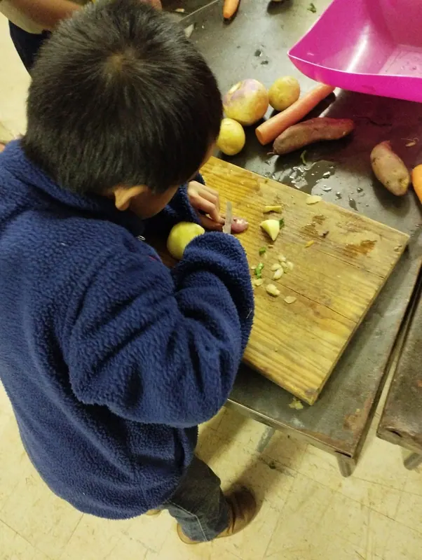 Cubs make soup for Kencare, photo 8
